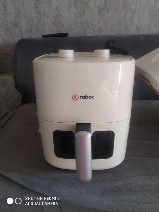 Продам срочно АЭРОГРИЛЬ,чашка 5,5 литра