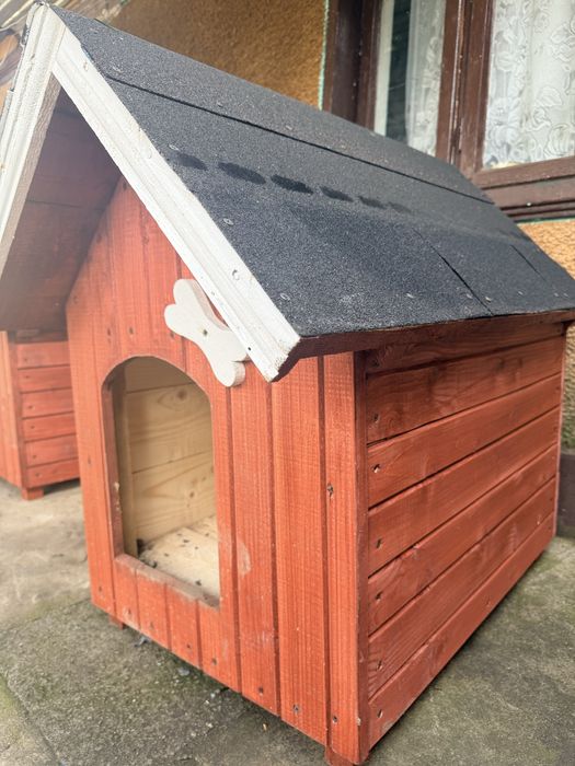 Cusca de caine din lemn