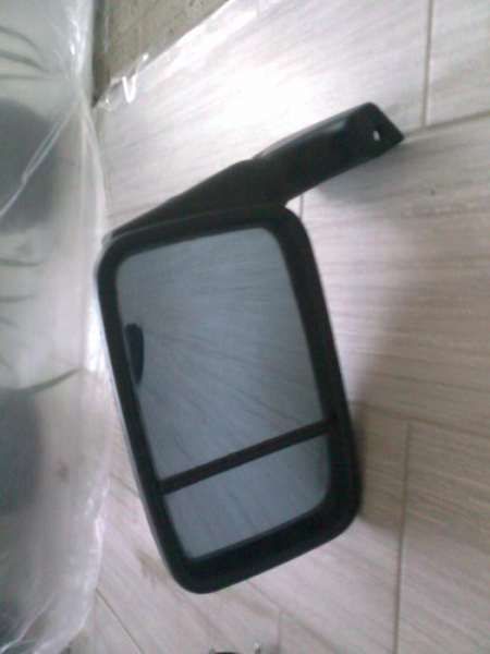 продавам странични огледала за автомобили