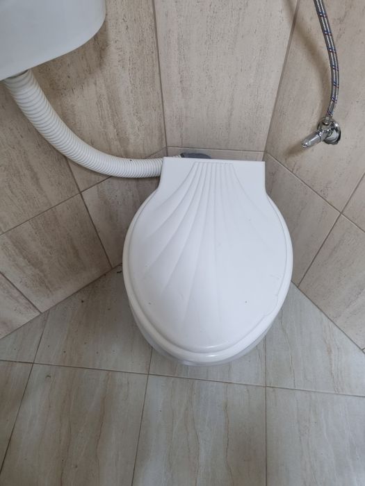 Толетна чиния с казанче