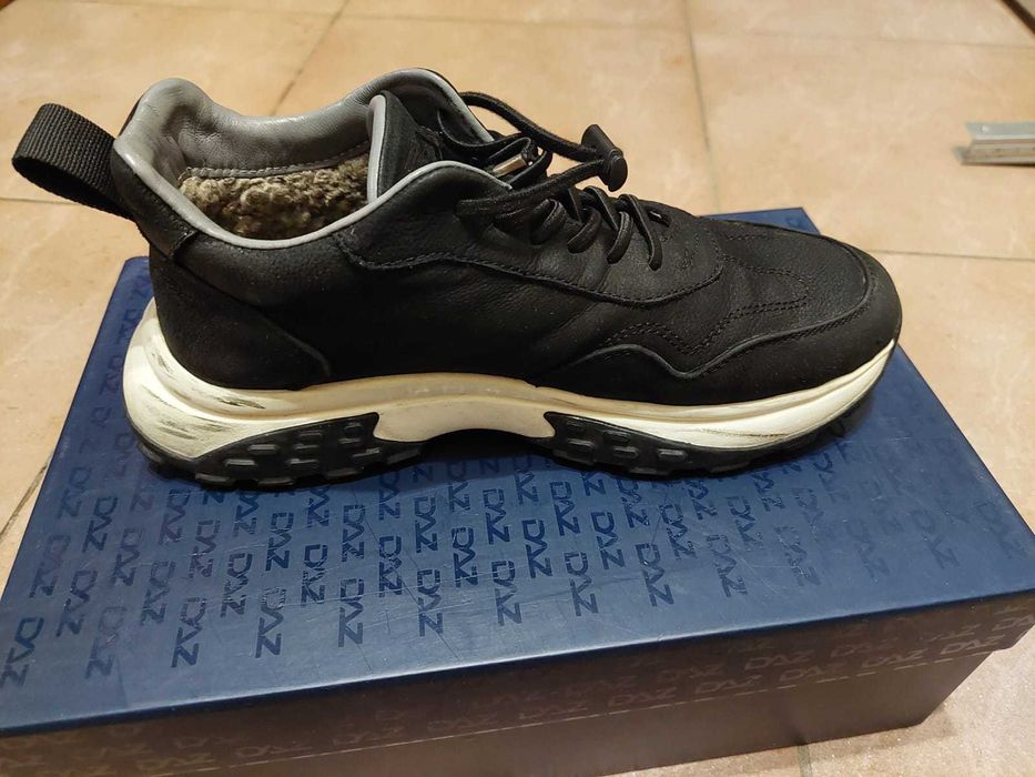 Продам обувь б/у в хорошем состоянии