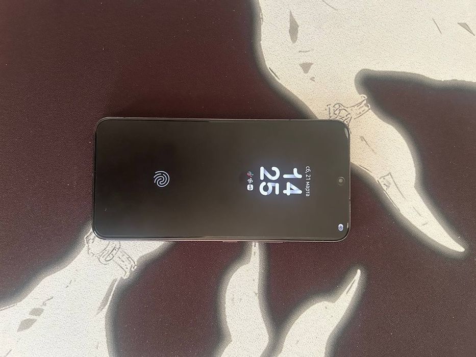 Samsung galaxy s22 8/128