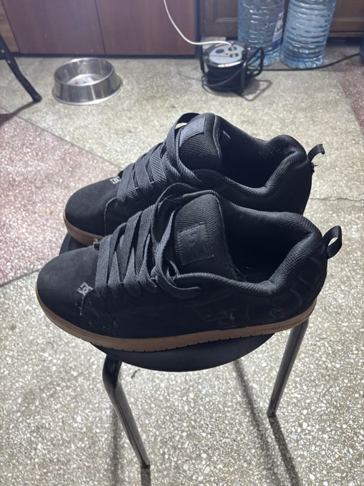 Adidasi  DC marimea 44