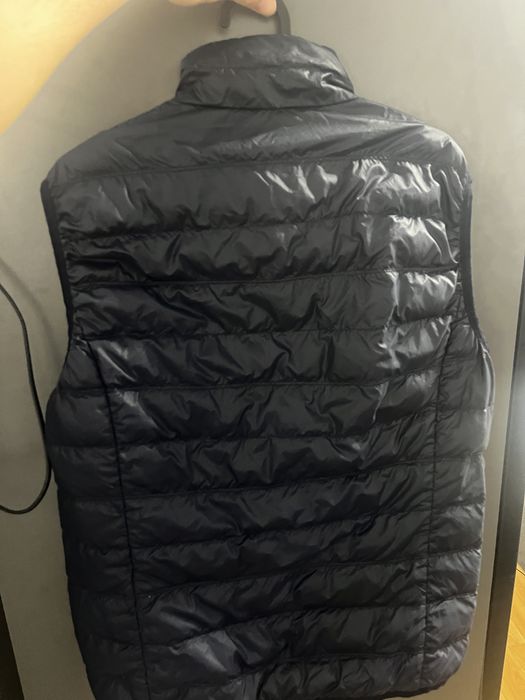 Emporio Armani елек
