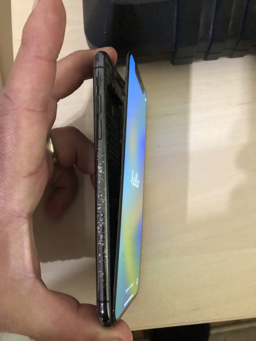 Vand 2 Iphone X  defecte si un iphone SE 2020 defect