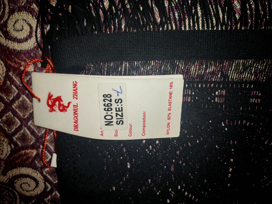 Bluza din dantela mărimea S fără maneci