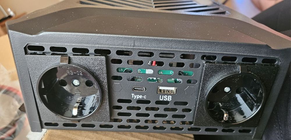 Инвертор  2000 W