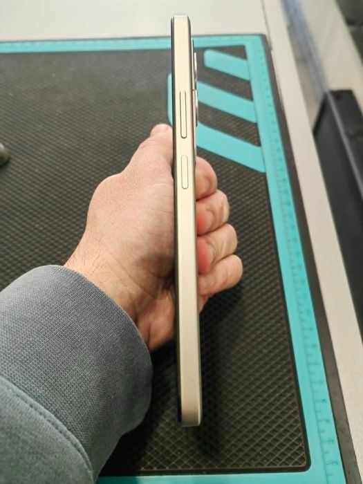 Xiaomi Redmi 15 256GB 8 RAM