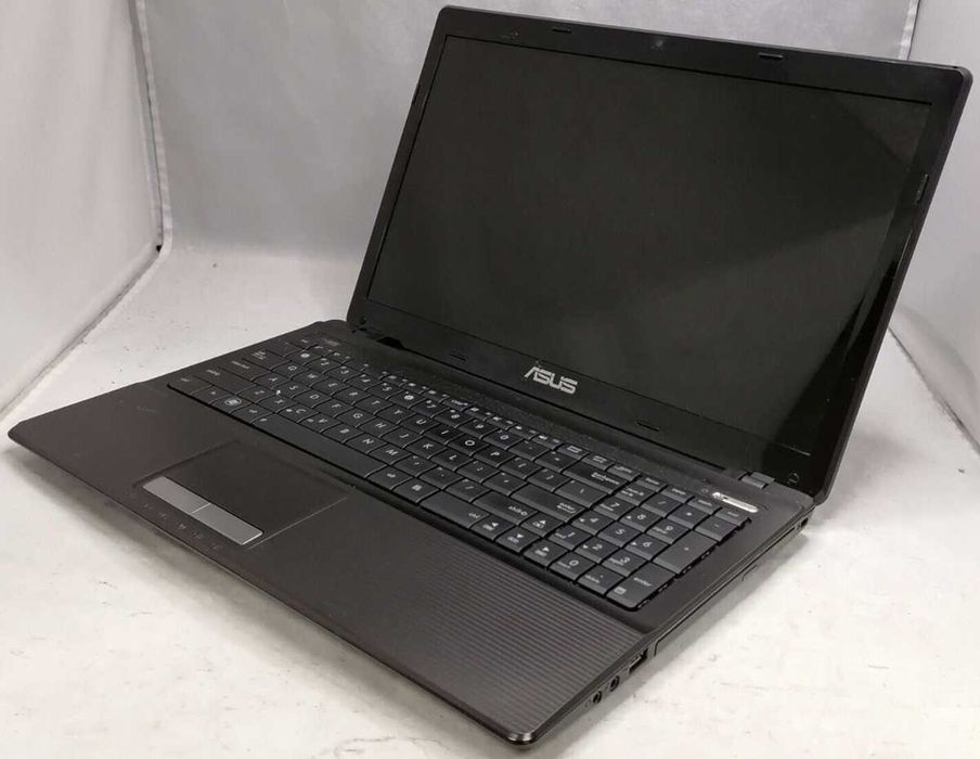 продавам лаптоп Asus x53u
