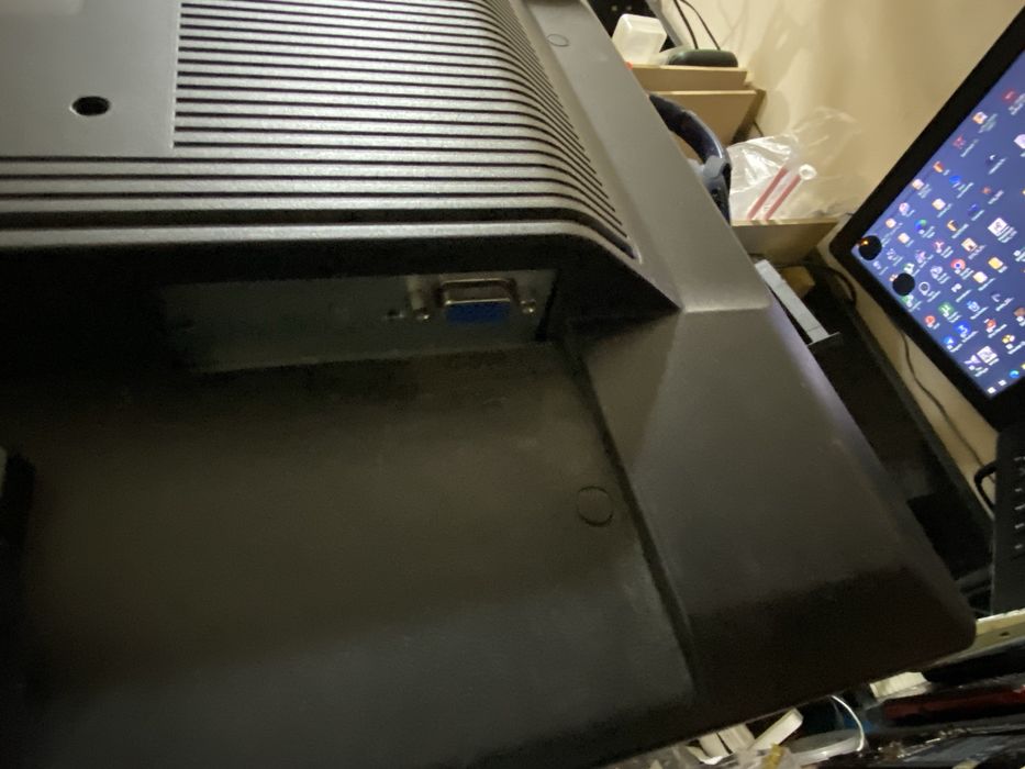 Monitor AOS 19” ideal