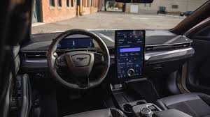 ford mustang mach e .naht va halol nasiya