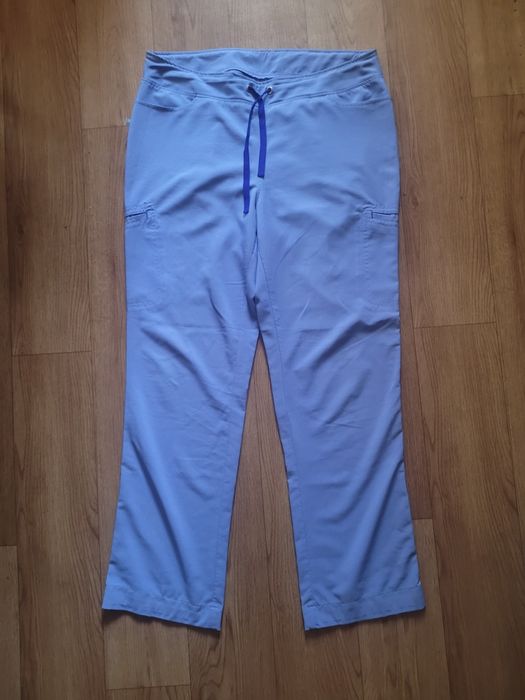 Костюмы медицинские