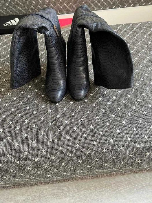 Продам зимние сапоги