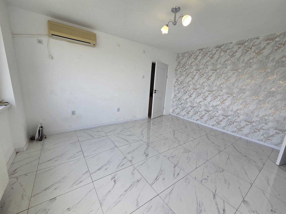 Particular, vand apartament 3 camere proaspat renovat Stefan cel Mare