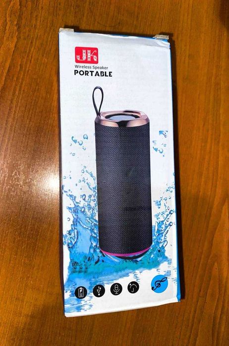 Продаю портативную колонку