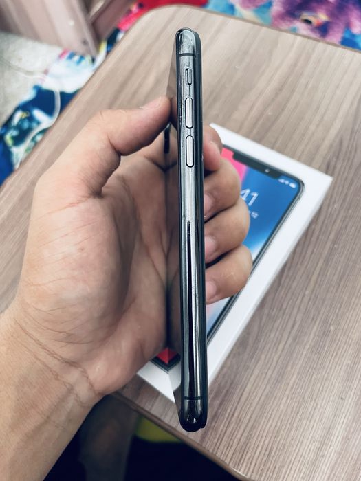 iPhone XS хорошем состояний