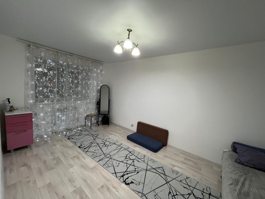 Продается однокомнатная в новом доме