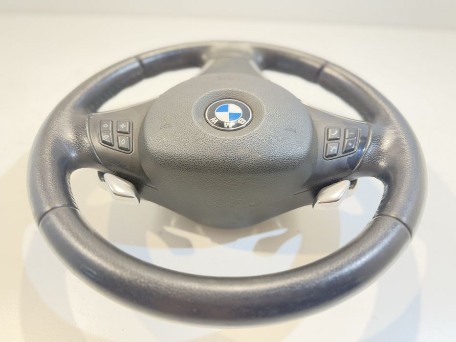 Продаваме волан с пера за БМВ E90 E91 E92 E93 E87/BMW