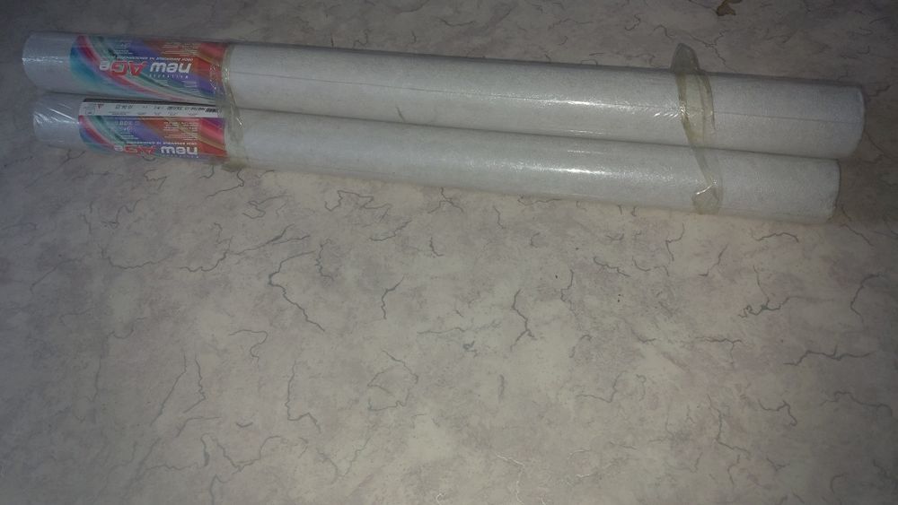 Продам Обои 3 рулона