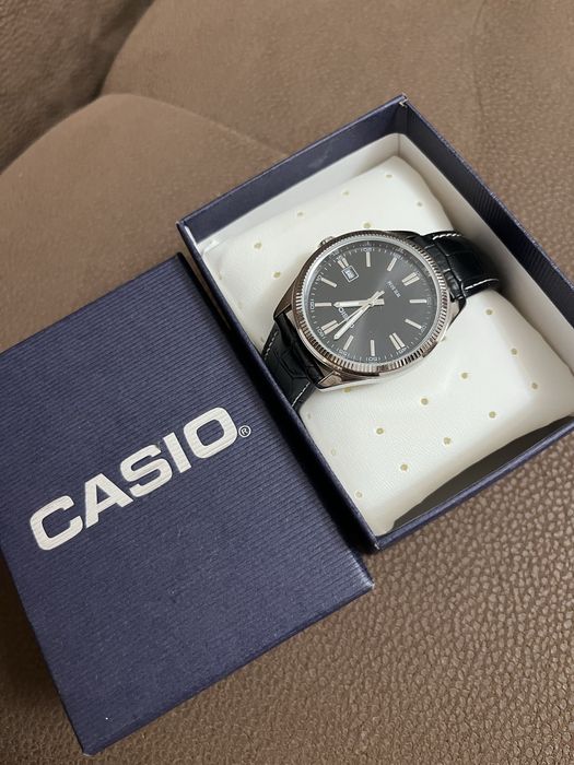 Продам часы casio