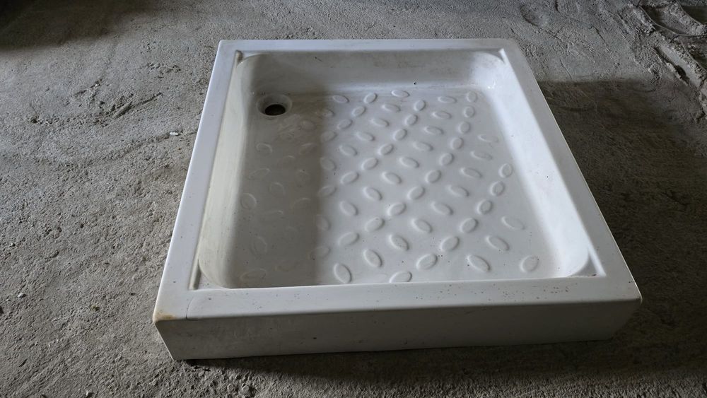 Cadita dus din fibra de sticla