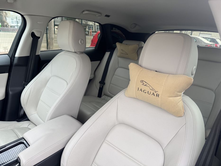 Vand Jaguar F PACE 2016, 340 HP