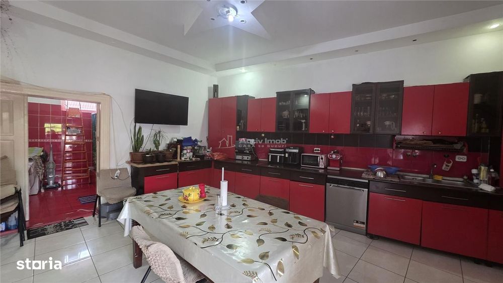 Casa boiereasca, teren 418 mp, pretabila- clinica, birouri, locuinta