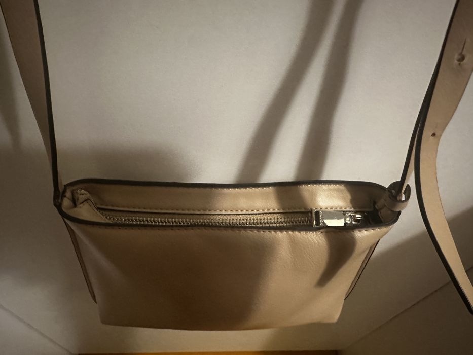 Geanta crossbody roz prafuit/nude Parfois