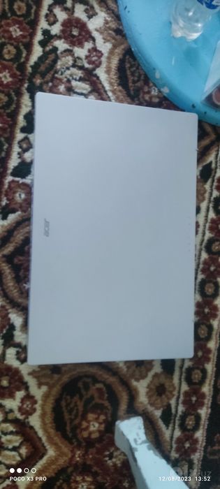 Acer noutbuk yangi ishlamagan haali zarurligidan sotayabman