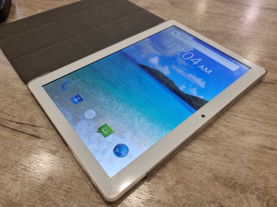 Таблет 10 инча с две СИМ карти