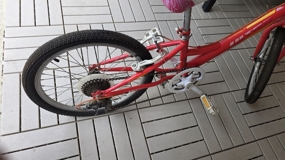 Bicicleta fete 20 inch 5-10 ani