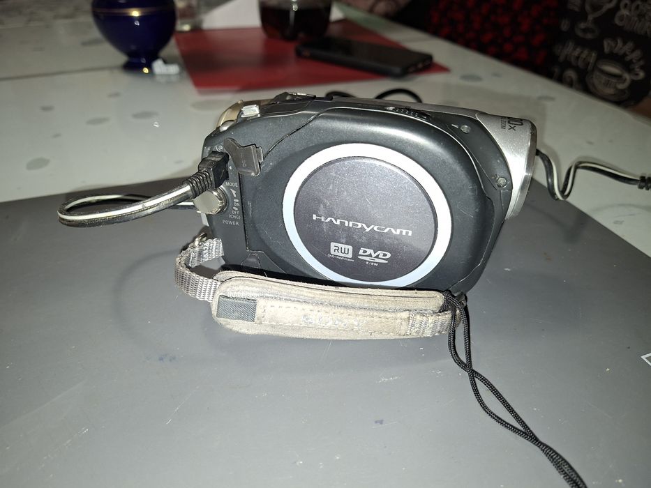 MiniDVD / RW handycam Sony DCR-DVD92E, funcțional, de colecție, cu încărcător