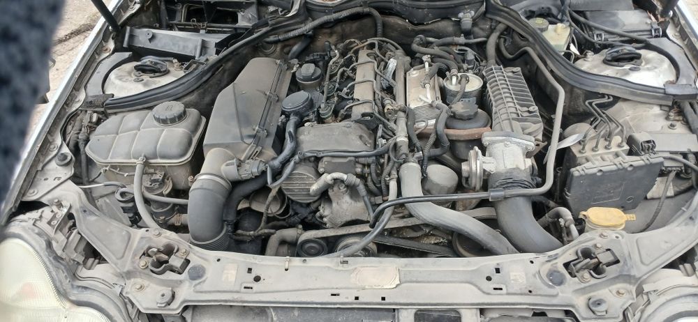 Mercedes c220cdi  2000г