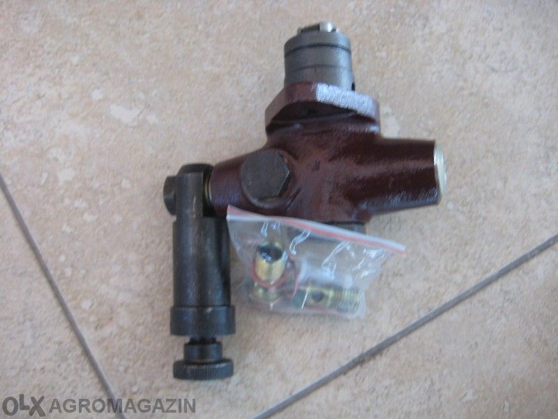 Подкачваща Помпа Мтз Трактор