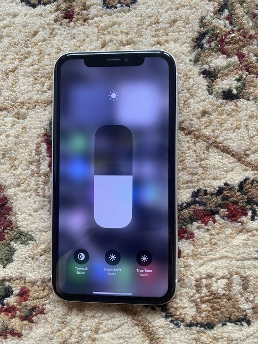 Продам или обменяю iphone xr