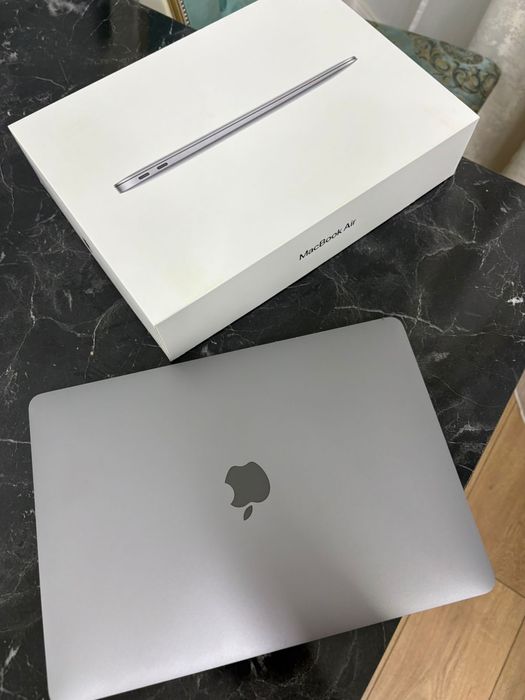 Apple Macbook Air M1 8+256GB