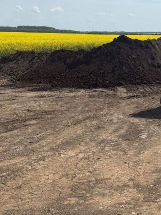 Pământ vegetal si de flori