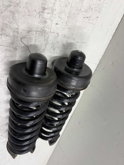 Задни пружини за БМВ М3 М4 Ф80 Ф82 BMW M3 M4 F80 F82