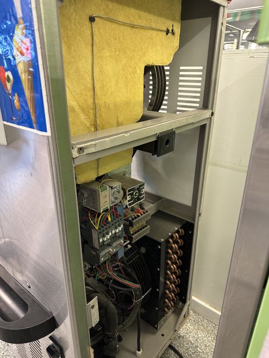 Мороженный аппарат 3васка