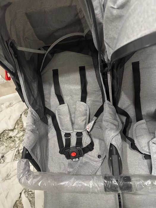 Продам прогулочную коляску для двойни