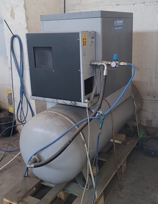 Винтов компресор