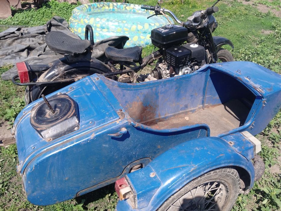 Продам мотоцикл Урал с двигателем от мотоблока