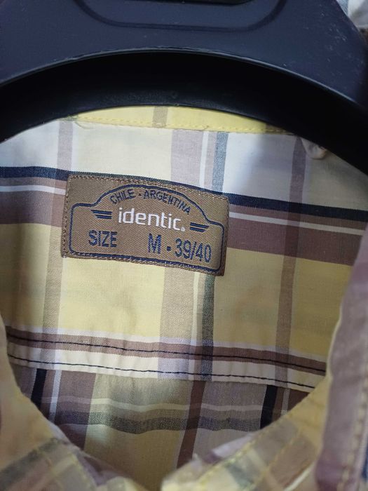 Camasa carouri, M