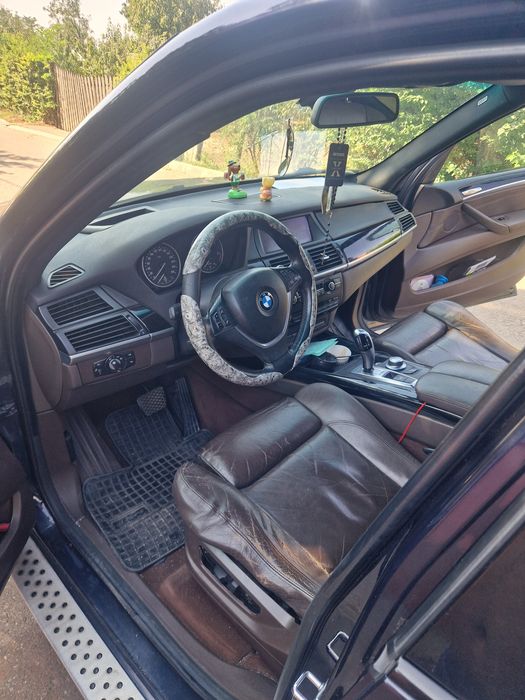 Bmw x5  vand sau schimb