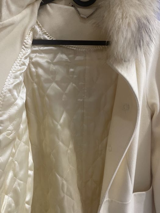 Продам пальто демисезонное