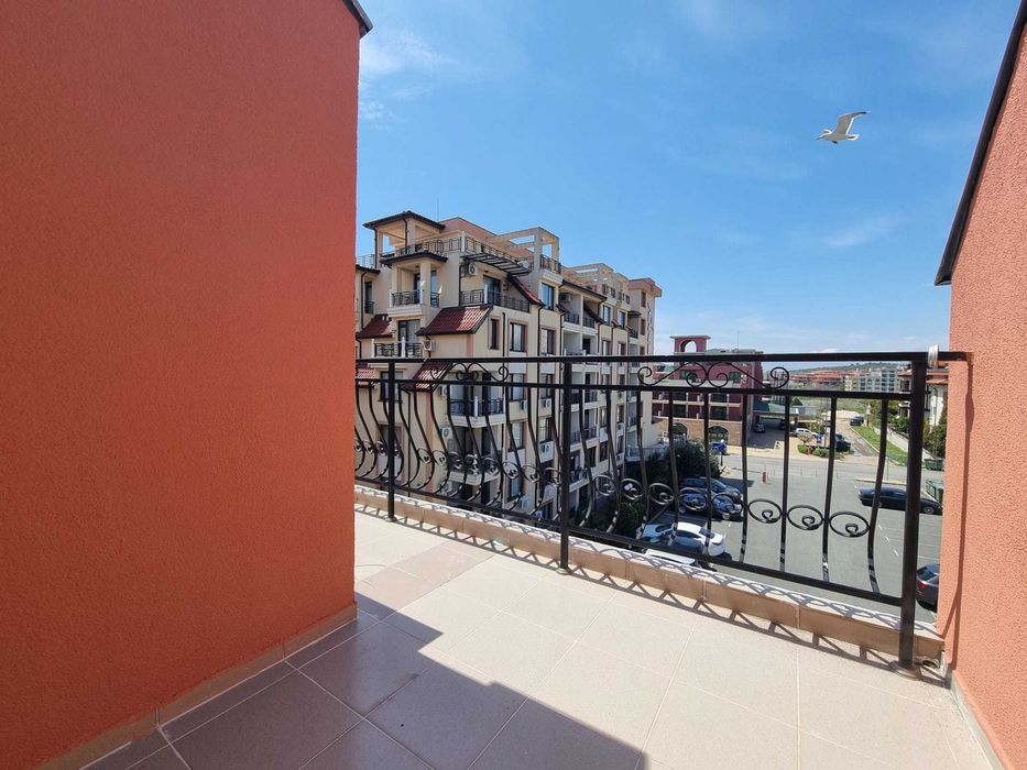 Продава се Четиристаен апартамент в Свети Влас - 70 кв.м за 1102 €/кв.м - Снимка #12