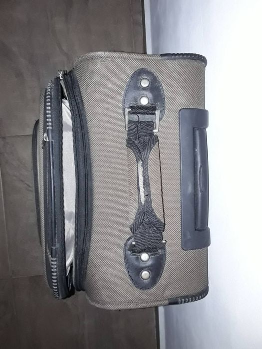 Куфар силиконово колела