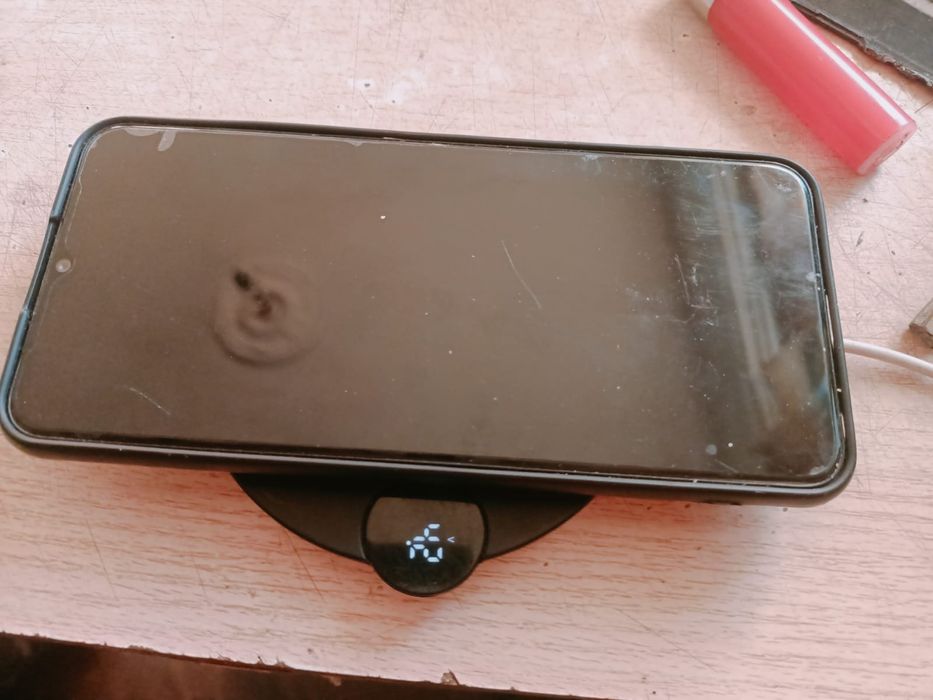 Продам безпроводную зарядку