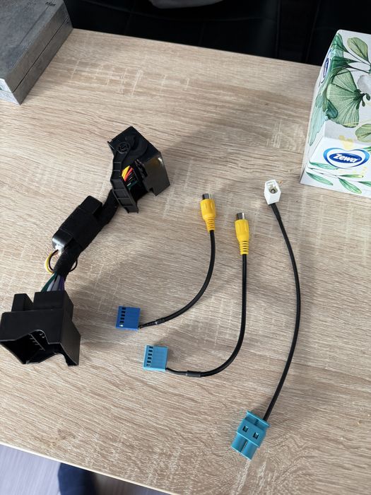 Adaptor cablaj comenzi volan navigatie rcd330 360 mib2