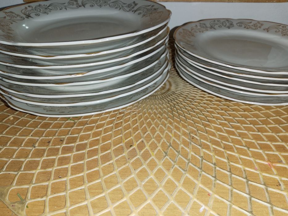 Порцеланови чинийки